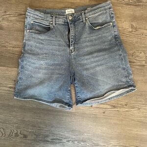 Nicole Miller Blue Jean Shorts High-Waisted Relaxed Fit